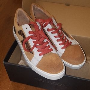 New Frye sneakers sz 9